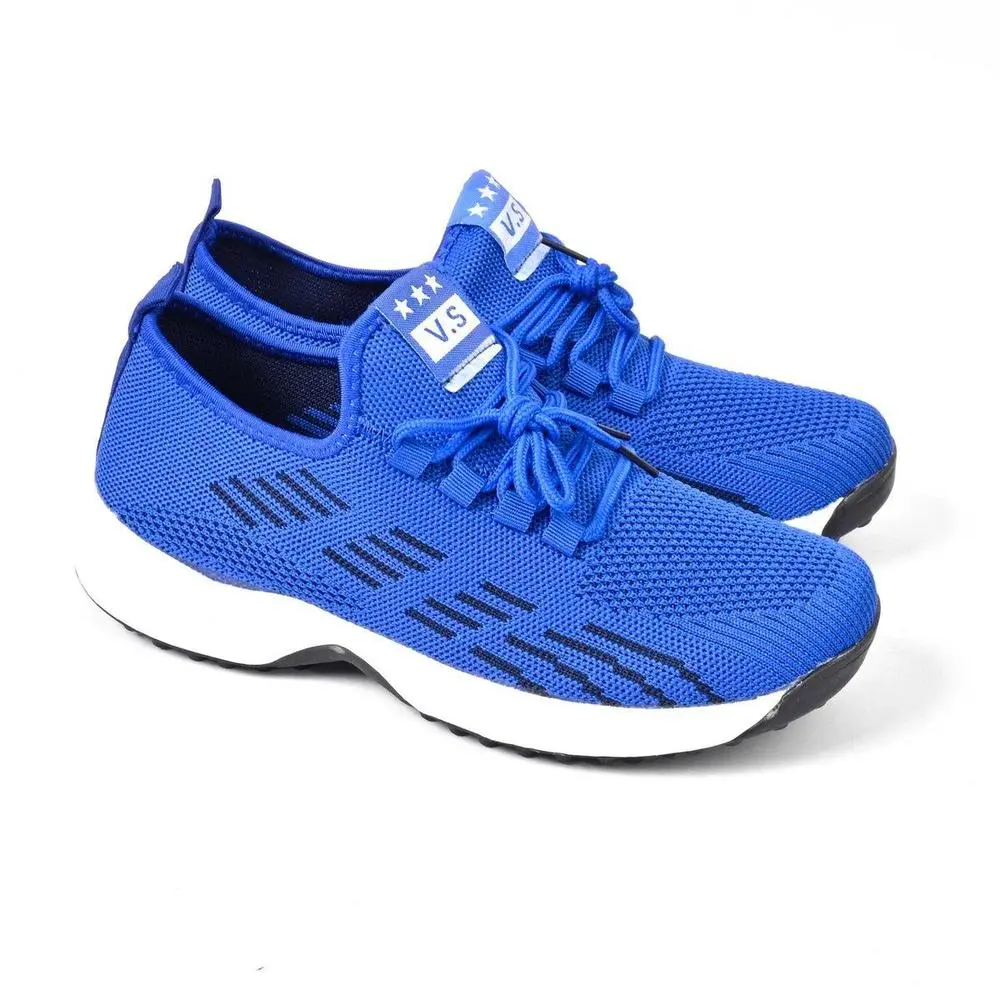 Black Camel Gripper Sports Shoes Blue (40)
